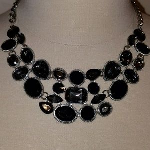 Costume jewelery necklace